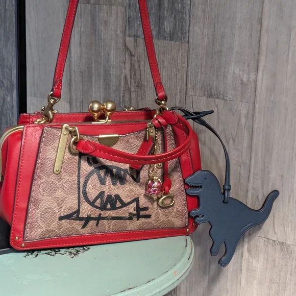 Coach Dreamer 21 Signature Rexy By Guang yu With Rexy Charm - Picture 6 of 16